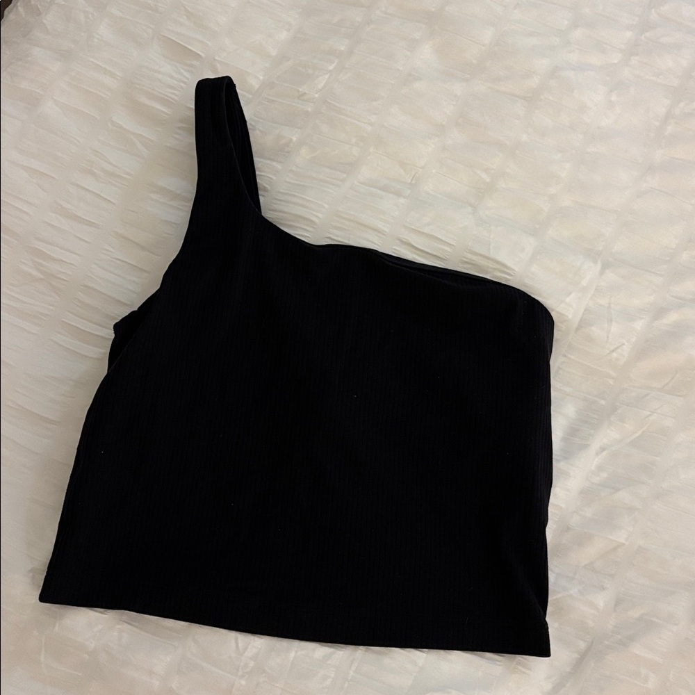 Lululemon cropped ribbed workout athletic top